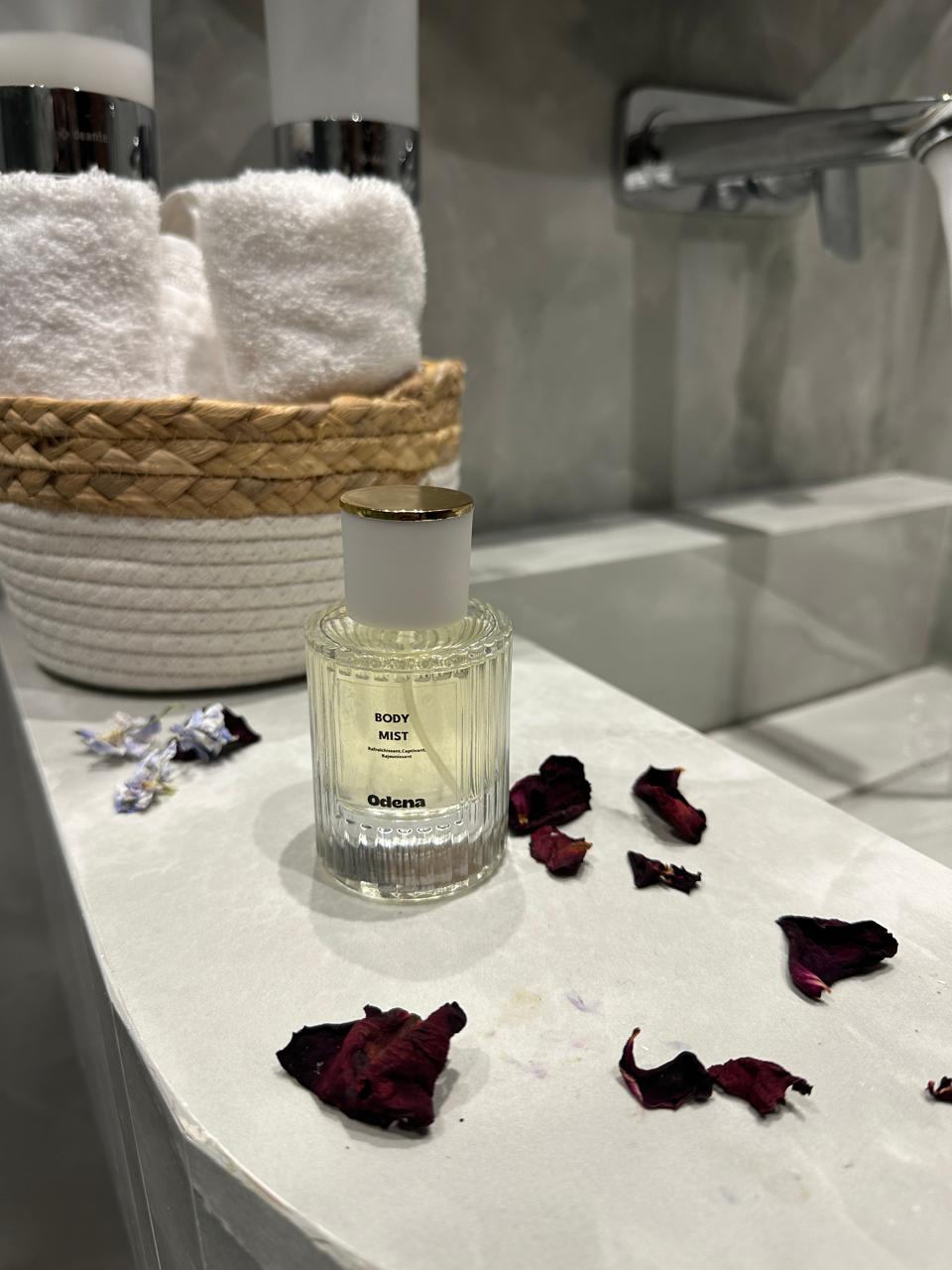 مجموعة العناية بالجسم بالعطر الفخم Alien 💜
